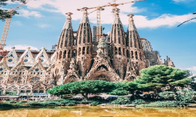 10 Exciting Attractions You Must See In Barcelona, Spain